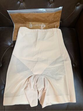 New LOVER-BEAUTY SHAPEWEAR SHORTS Tummy Control Butt Lifting Underwear Medium